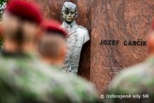Prslunci Velitestva Sl pre pecilne opercie si uctili pamiatku Jozefa Gabka