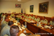 lenovia vojenskej rady rokovali v Trenne